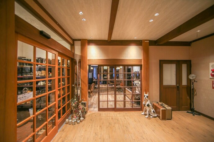 Imagen de los interiores del Hotel Apricot, Nagano. Foto 32