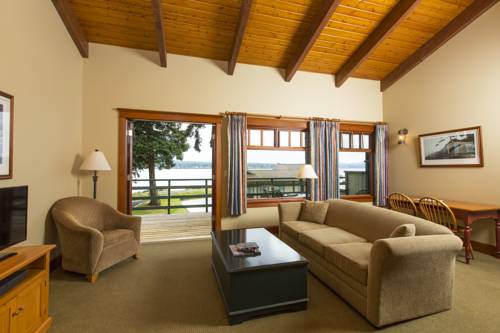 Imagen de la habitación del Hotel April Point Resort. Foto 15
