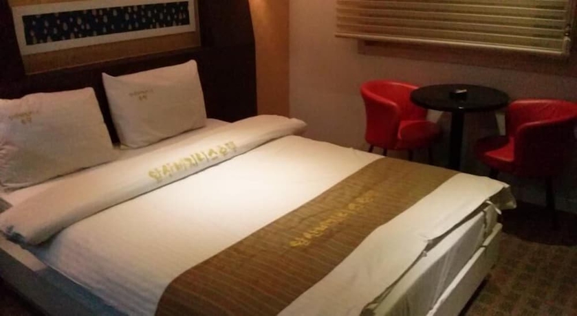 Imagen de la habitación del Hotel Apsan Business. Foto 4