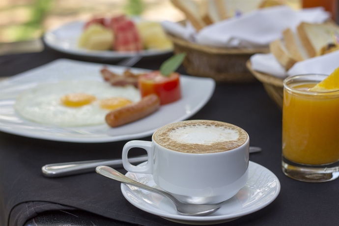 Imagen del bar/restaurante del Hotel Apsara Centrepole. Foto 3