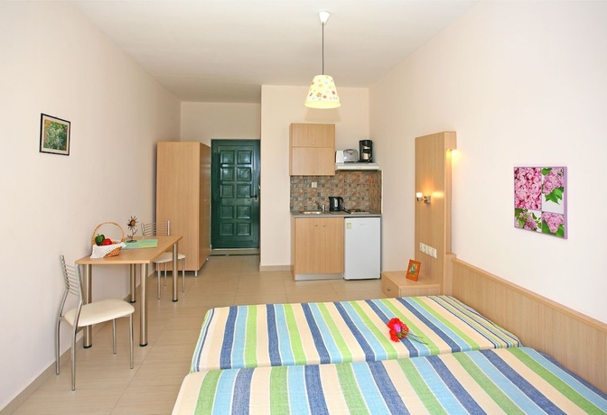 Imagen de la habitación del Hotel Aptera Paradise. Foto 5