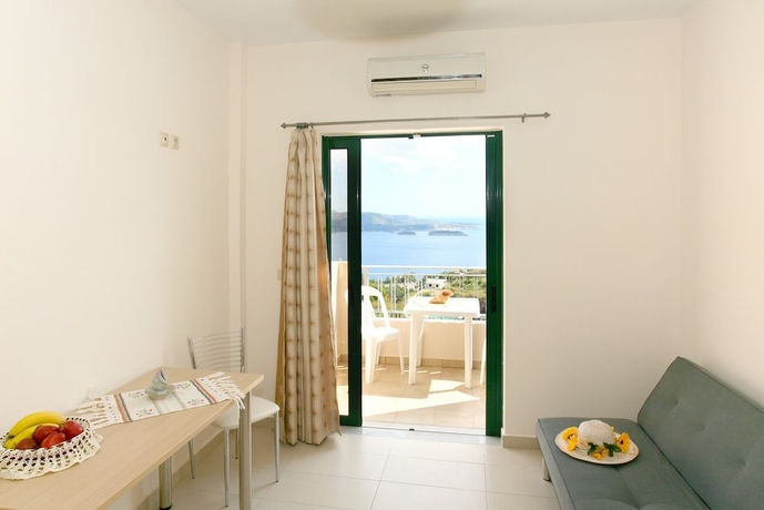 Imagen de la habitación del Hotel Aptera Paradise. Foto 9
