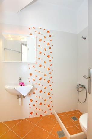 Imagen de la habitación del Hotel Aptera Paradise. Foto 17