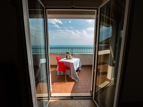 Imagen general del Hotel Apulia Europe Garden Eco&Sport resort. Foto 2