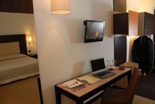 Imagen de la habitación del Hotel Apulia Lucera. Foto 13