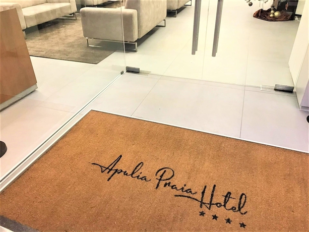 Imagen de los interiores del Hotel Apulia Praia. Foto 18