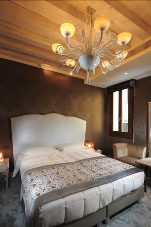 Imagen de la habitación del Hotel Aqua B. Foto 6