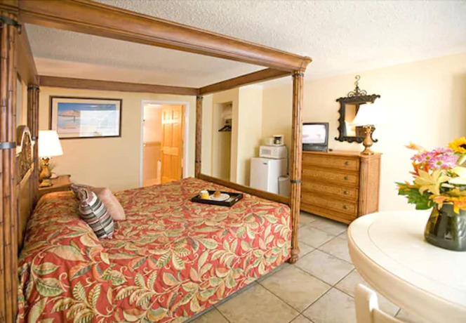 Imagen de la habitación del Hotel Aqua Beach. Foto 14