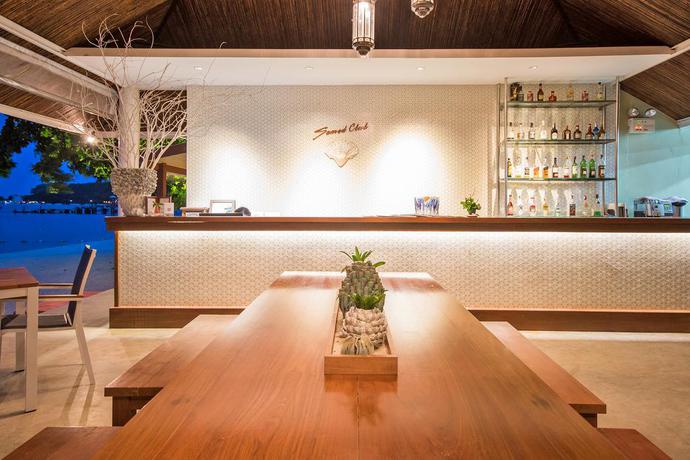 Imagen del bar/restaurante del Hotel Aqua Beads Samed. Foto 2