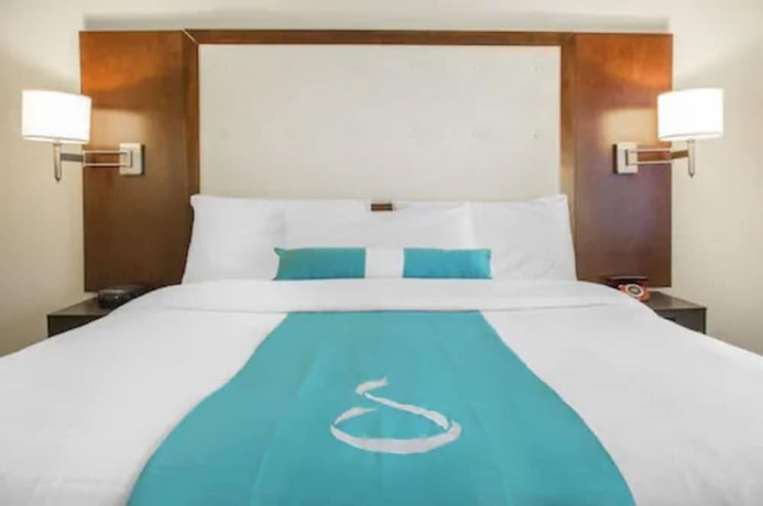 Imagen de la habitación del Hotel Aqua Blue and Conference Center. Foto 2