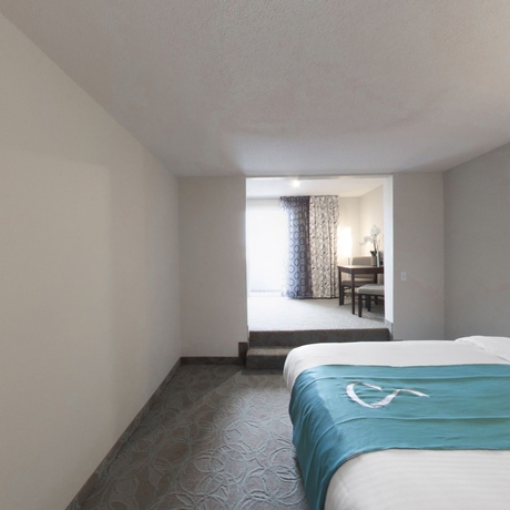Imagen de la habitación del Hotel Aqua Blue and Conference Center. Foto 13