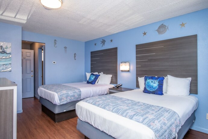 Imagen de la habitación del Hotel Aqua Breeze Inn. Foto 12