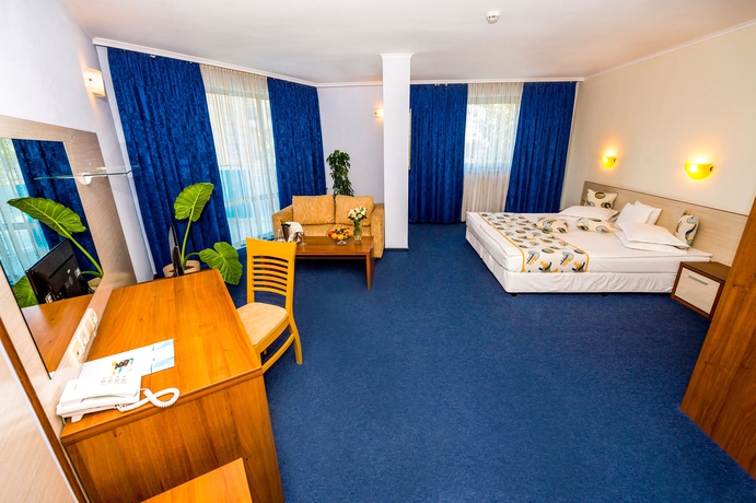 Imagen de la habitación del Hotel Aqua Burgas. Foto 3