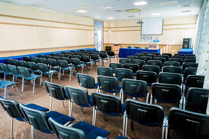 Imagen de los interiores del Hotel Aqua Burgas. Foto 11