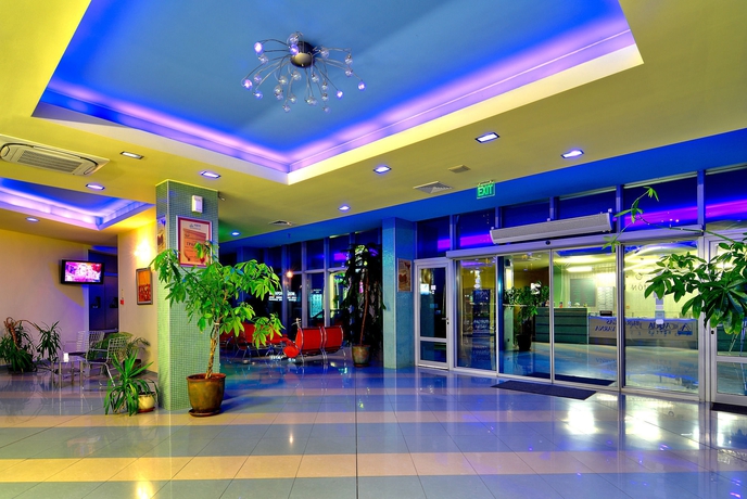 Imagen de los interiores del Hotel Aqua Burgas. Foto 12