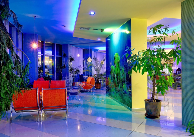 Imagen de los interiores del Hotel Aqua Burgas. Foto 13