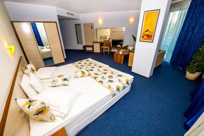 Imagen de la habitación del Hotel Aqua Burgas. Foto 6