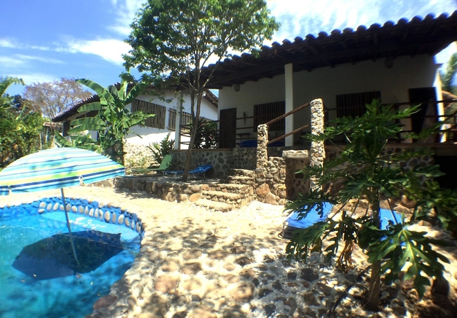 Imagen de la piscina del Hotel Aqua Ceiba. Foto 17