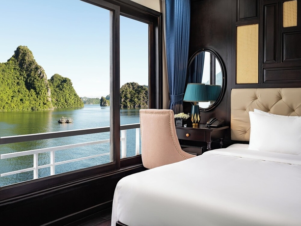 Imagen de la habitación del Hotel Aqua Elegance Cruise. Foto 13