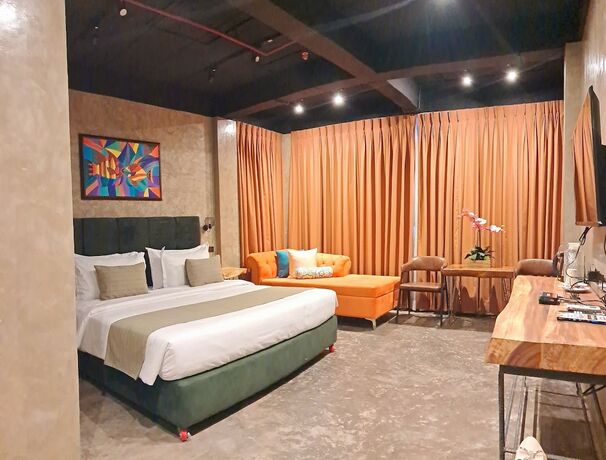 Imagen general del Hotel Aqua Frontier and Restaurant. Foto 3