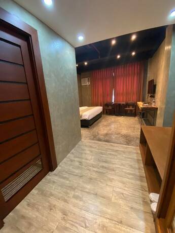 Imagen general del Hotel Aqua Frontier and Restaurant. Foto 6