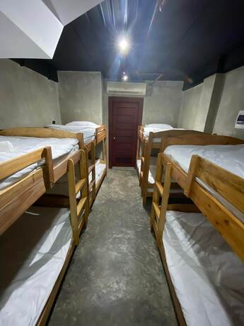 Imagen general del Hotel Aqua Frontier and Restaurant. Foto 7