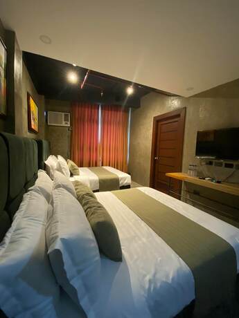 Imagen general del Hotel Aqua Frontier and Restaurant. Foto 8