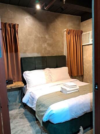 Imagen general del Hotel Aqua Frontier and Restaurant. Foto 9