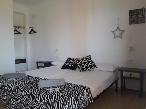 Imagen de la habitación del Hotel Aqua House. Foto 6