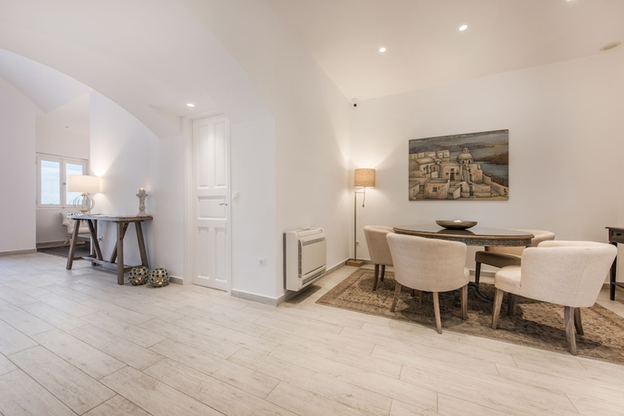 Imagen de los interiores del Hotel Aqua Luxury Suites. Foto 16