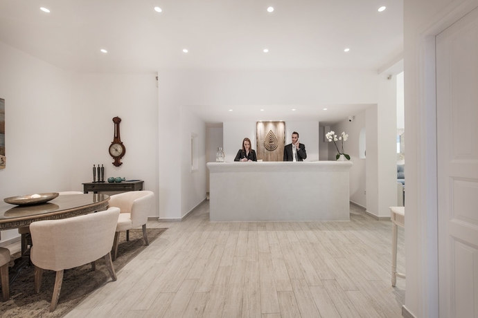 Imagen de los interiores del Hotel Aqua Luxury Suites. Foto 17