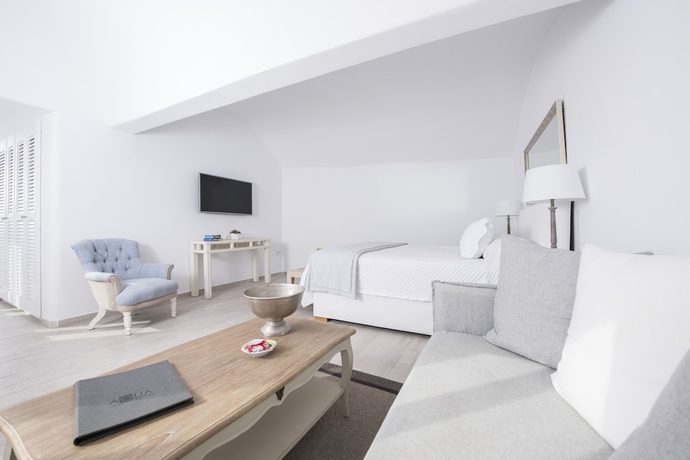 Imagen de la habitación del Hotel Aqua Luxury Suites. Foto 13