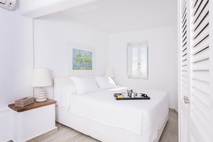 Imagen de la habitación del Hotel Aqua Luxury Suites. Foto 14