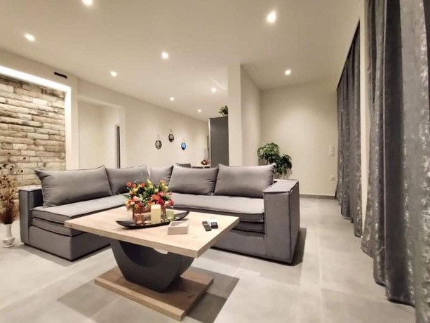 Imagen de la habitación del Hotel Aqua Luxury Suites Roda. Foto 11