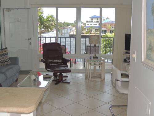 Imagen de la habitación del Hotel Aqua Mar Condos. Foto 4