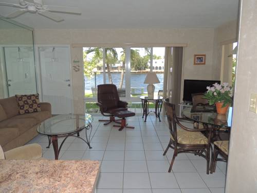 Imagen de la habitación del Hotel Aqua Mar Condos. Foto 5