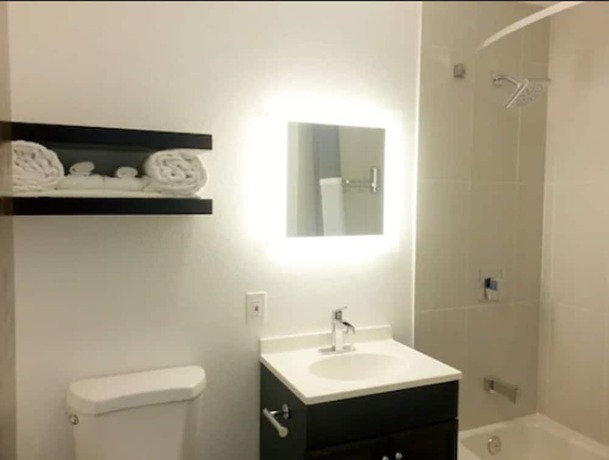 Imagen de la habitación del Hotel Aqua Mar. Foto 17