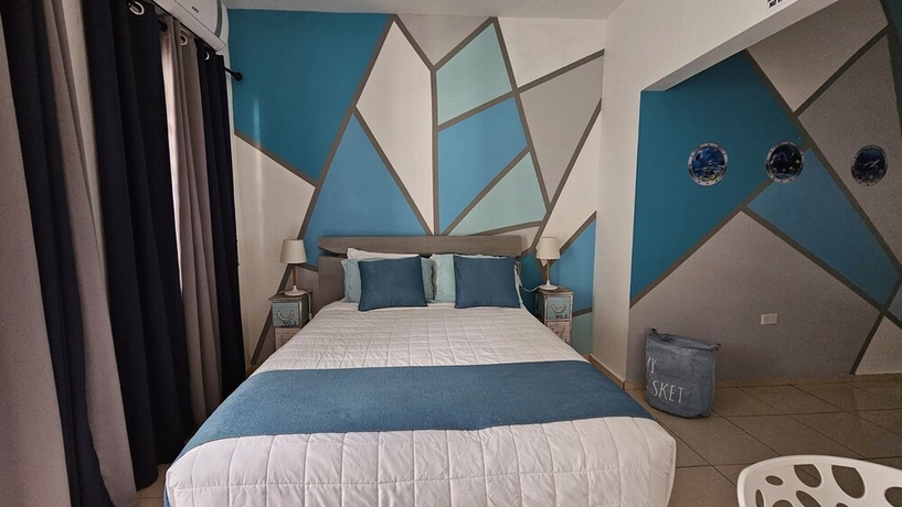 Imagen de la habitación del Hotel Aqua Marina Beach Club. Foto 12