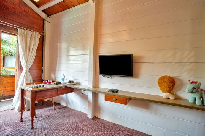 Imagen general del Hotel Aqua Marina Beach Cottages. Foto 4