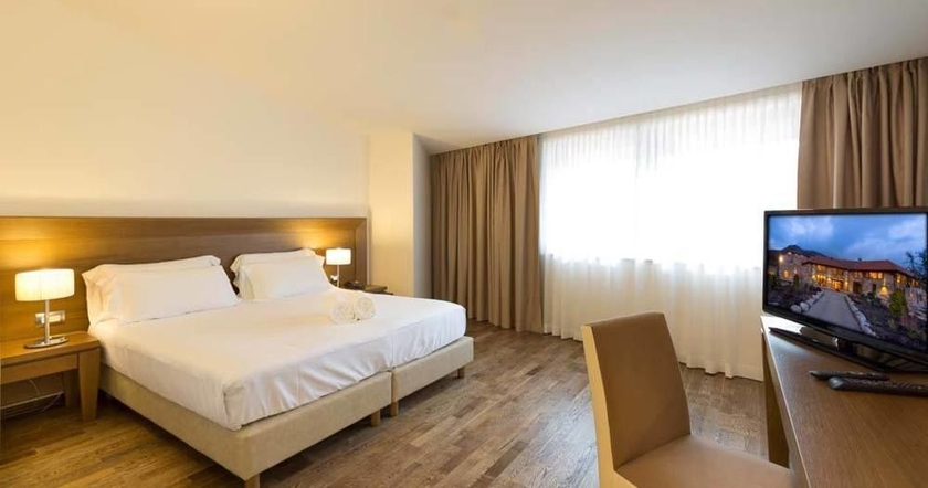 Imagen de la habitación del Hotel Aqua Montis Resort and Spa. Foto 5