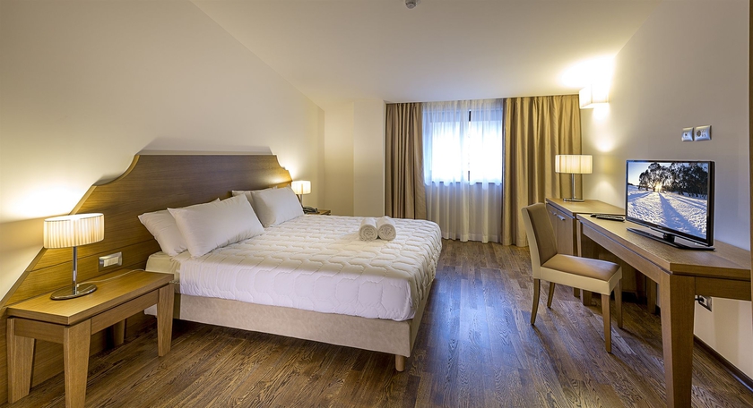 Imagen de la habitación del Hotel Aqua Montis Resort and Spa. Foto 9