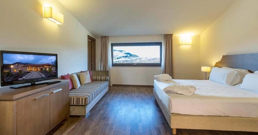 Imagen de la habitación del Hotel Aqua Montis Resort and Spa. Foto 15