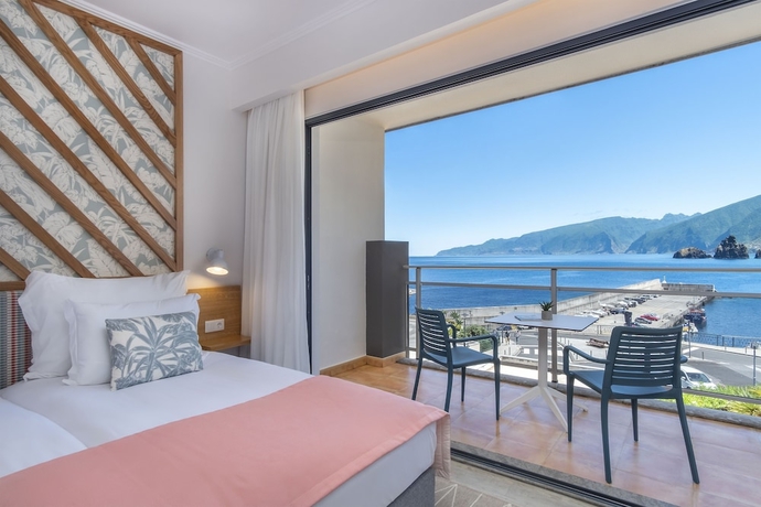 Imagen de la habitación del Hotel Aqua Natura Bay. Foto 3