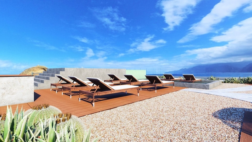 Imagen de la piscina del Hotel Aqua Natura Bay. Foto 13