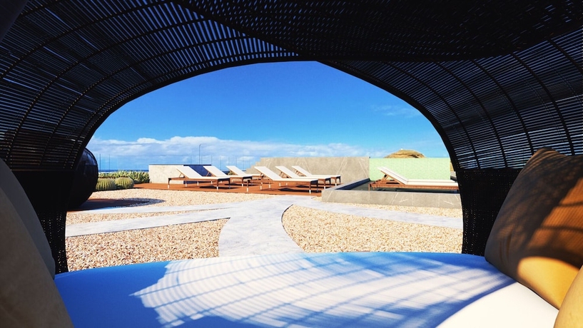 Imagen de la piscina del Hotel Aqua Natura Bay. Foto 18