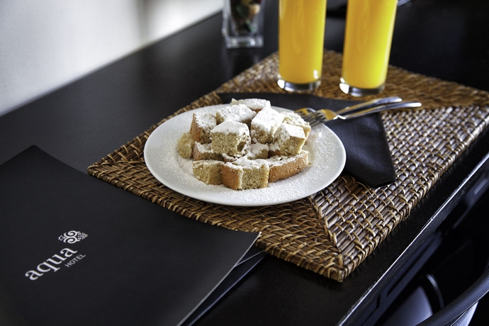 Imagen del bar/restaurante del Hotel Aqua, OVAR. Foto 4