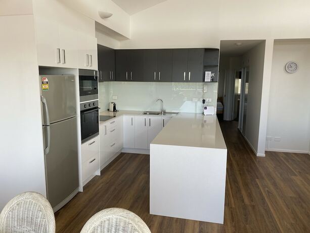 Imagen general del Hotel Aqua Promenade Beachfront Apartments. Foto 9