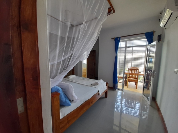 Imagen de la habitación del Hotel Aqua Resort, Gombato. Foto 4