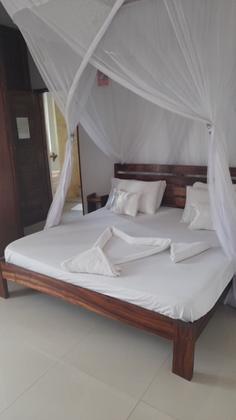 Imagen de la habitación del Hotel Aqua Resort, Gombato. Foto 10