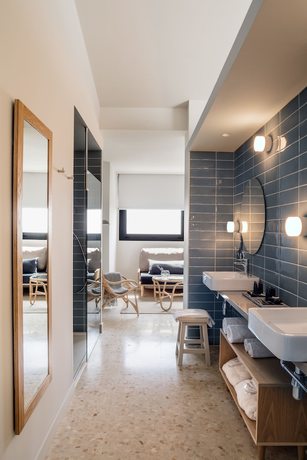 Imagen de la habitación del Hotel Aqua Silhouette & Spa. Foto 11